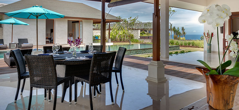 Pandawa Cliff Estate - Villa Marie - Open air dining